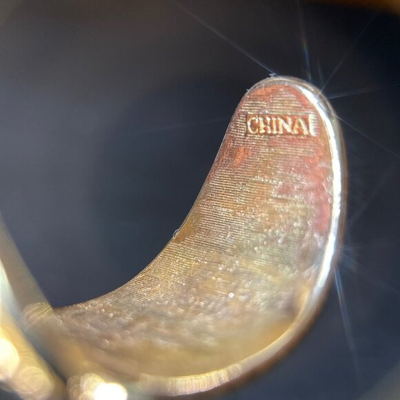 Green Stone Gold Cuff - Picture 7 of 8
